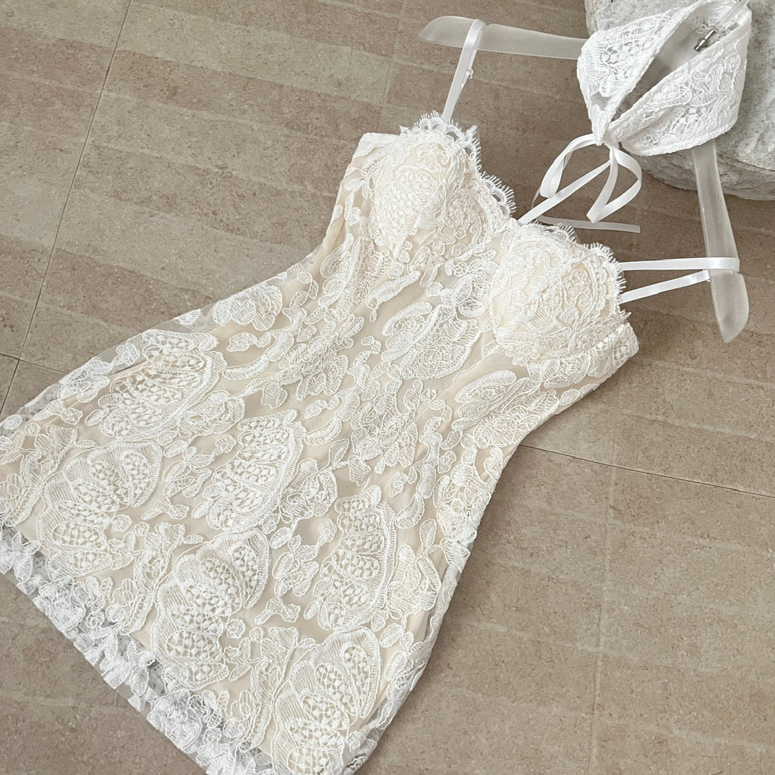 Effortless Style: The Cropped Knit Top for Everyday Comfort